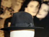 26 سبتمبر.. بيع قبعة لمايكل جاكسون فى مزاد علنى بفرنسا