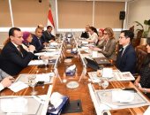 "الإسكان" تناقش استراتيجية المدن الذكية وإدارة الأراضى مع بعثة البنك الدولى 