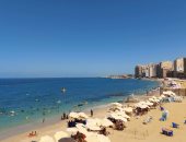 طقس حار نسبيا فى أول أيام فصل الخريف بالإسكندرية.. عروس البحر المتوسط تسجل 31 درجة فى العظمى.. استمرار التوافد على الشواطئ.. "السياحة والمصايف" ترفع الراية الصفراء شرقا.. وحالة البحر تسمح بالألعاب المائية.. صور