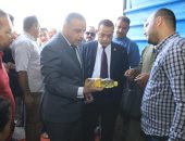 محافظ سوهاج يفتتح معرض "أهلا مدارس" لتوفير المستلزمات المدرسية بأسعار مخفضة