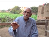 بطل من أكتوبر.. عم عاطف: فجرنا دشم بارليف ولما انتصرنا الأهالى وقفوا القطار واحتفلوا بينا