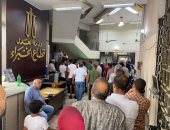 طوابير أمام مقرات الشهر العقارى بالزاوية والوايلى لتحرير توكيلات الرئاسة.. صور