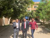 سكرتير عام الجيزة ينبه على تكثيف حملات النظافة ورفع الإشغالات بمحيط المدارس