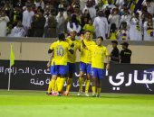 النصر السعودي يفتقد 13 لاعبا وكاسترو يفرض التدريبات الصباحية