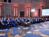 الرئيس السيسي للمصريين: اصمدوا.. وحولوا الظروف القاسية إلى منحة