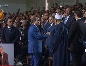 الرئيس السيسي: البلاد بتكبر وتنمو بعمل وتضحية وأمانة مش بالكلام