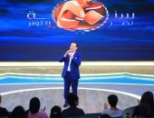 محمد ثروت يتألق فى غناء "مصر يا أول نور فى الدنيا" مع منى الشاذلى.. فيديو