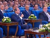 الرئيس السيسي: أحيانا يضع البعض قواعد صارمة تعطلنا عن رعاية الأطفال بأسر بديلة