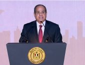 الرئيس السيسي يعلن ترشحه فى الانتخابات الرئاسية تلبية لنداء الشعب المصرى.. ويدعو المصريين للمشاركة بالمشهد الديمقراطى.. ويؤكد لأسر الشهداء: لن ننسى أبدا ما قدمتموه لأجل استقرار البلد.. ونعمل من أجل الوطن ورفعته