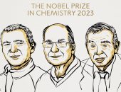 فوز ثلاثة علماء بجائزة نوبل فى الكيمياء لعام 2023 لاكتشافاتهم النانوية