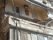 مصرع عامل وإصابة 3 أشخاص في انهيار شرفة عقار شرق الإسكندرية