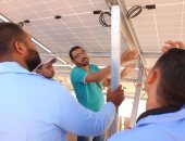 القوى العاملة بالوادى الجديد تختتم دورات تدريبية على صيانة محطات الطاقة الشمسية