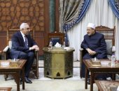 السفير العراقي يستعرض أمام شيخ الأزهر ترتيبات زيارة فضيلته المرتقبة للعراق