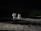 محاكاة السير على سطح القمر.. رائدة فضاء تشارك صورا استعدادًا لمهمة أرتميس