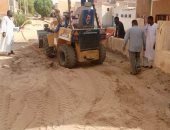 محافظ أسوان يتابع إزالة التعديات وتحسين الخدمات المقدمة