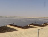 محطة سيوة لتوليد الكهرباء من الطاقة الشمسية.. افتتحت عام 2015 بتكلفة 25 مليون دولار وتنتج 10 ميجاوات.. ساهمت فى توفر 5 ملايين لتر وقود سنويًا.. وساعدت فى تشغيل مصانع التمور والمياه المعدنية.. صور