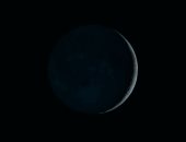 البحوث الفلكية: غدا القمر فى المحاق لشهر رجب وفرصة لرصد النجوم الخافتة 