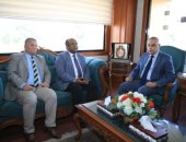 وفد من وزارة الصحة يزور محافظة سوهاج لمتابعة الوضع العلاجى بالمستشفيات