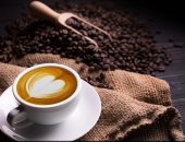 دراسة: تناول فنجان من القهوة غير المحلاة يوميا يؤدي إلى فقدان الوزن