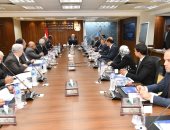 وزير الإسكان يؤكد أهمية دور البحث العلمى فى تطوير أداء قطاع مياه الشرب والصرف