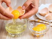 4 وصفات طبيعية آمنة لشد البشرة.. منها بياض البيض