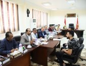 محافظ بورسعيد: استمرار المقابلات الشخصية للمتقدمين لمجمع الصناعات المغذية