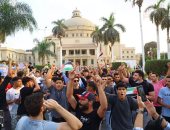 طلاب جامعة القاهرة ينظمون وقفة تضامنية مع فلسطين بكلية الزراعة.. صور