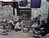 صامدون للنهاية.."رائد" شاعر فلسطينى يروى مأساة استشهاد 40 شخصا من عائلته