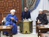 رئيس إدارة مسلمي القوقاز يقدم دعوة لشيخ الأزهر لزيارة بلاده