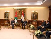 الرئيس السيسى وعاهل الأردن يحذران من خطورة دعوات تهجير الفلسطينيين 