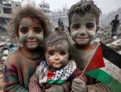 الإمارات تنقل أطفالا فلسطينيين لعلاجهم فى مستشفياتها