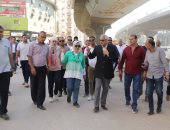 محافظ الجيزة يتفقد أعمال التطوير بمنطقة الشيشينى ضمن مشروع تأهيل ترعة المريوطية