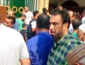 حسام حسنى يحضر تشييع جثمان محمد رؤوف بمسجد السيدة نفيسة