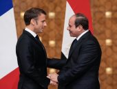الرئيس السيسى ونظيره الفرنسى يستعرضان جهود وقف إطلاق النار فى غزة