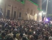 صور.. 30 ألف حول محمود التهامي وإنشاده يلهب الزائرين في الليلة الختامية للدسوقي.. فيديو