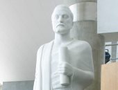 تمثال "ديميتريوس الفاليرى" من أهم مقتنيات مكتبة الإسكندرية.. اعرف قصته