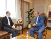 وزير قطاع الأعمال العام يستقبل سفير النمسا بالقاهرة لبحث تعزيز التعاون الاقتصادي 