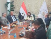 الهجرة والغرف التجارية بالقاهرة يوقعان بروتوكول لتدريب وتشغيل الشباب