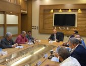 نائب محافظ القاهرة يوجه بإزالة مخالفات البناء بشكل فورى