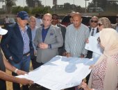وزير الرى ومحافظ بنى سويف يتفقدان موقع مشروع إنشاء المرسى النهرى