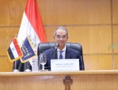 عمرو طلعت يصدر قراراً باختصاصات نواب وزير الاتصالات
