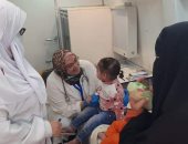 "صحة قنا" تنظم قافلة طبية بقرية أبو دياب شرق ضمن "حياة كريمة"