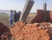 محافظ سوهاج: إزالة 350 حالة تعد على الأراضى الزراعية