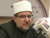 وزير الأوقاف يكلف جميع المديريات بالتوسع فى حملات النظافة بالمساجد