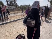 الأم الخارقة.. فلسطينية تجر طفليها لأكثر من 5 ساعات خلال نزوحها من غزة