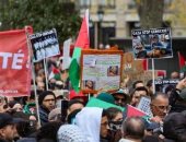 العالم هذا المساء.. مسيرات حاشدة فى باريس ولندن وبرشلونة وسيدنى للمطالبة بوقف إطلاق النار فى غزة.. وزعماء القمة العربية الإسلامية يؤكدون دعمهم لمصر فى قرارات مواجهة تبعات عدوان إسرائيل على غزة