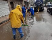 مياه بني سويف تدفع بسيارات لشفط مياه الأمطار من الشوارع