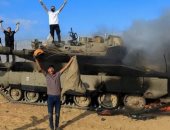 الفصائل الفلسطينية تعلن تفجير 4 دبابات وجرافتين إسرائيليتين فى خان يونس