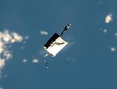 ظهور حقيبة أدوات ناسا بغلاف الأرض بعد فقدانها خارج المحطة الفضائية