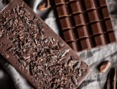 كيف تساعد الشوكولاتة الداكنة فى تجنب ارتفاع ضغط الدم؟